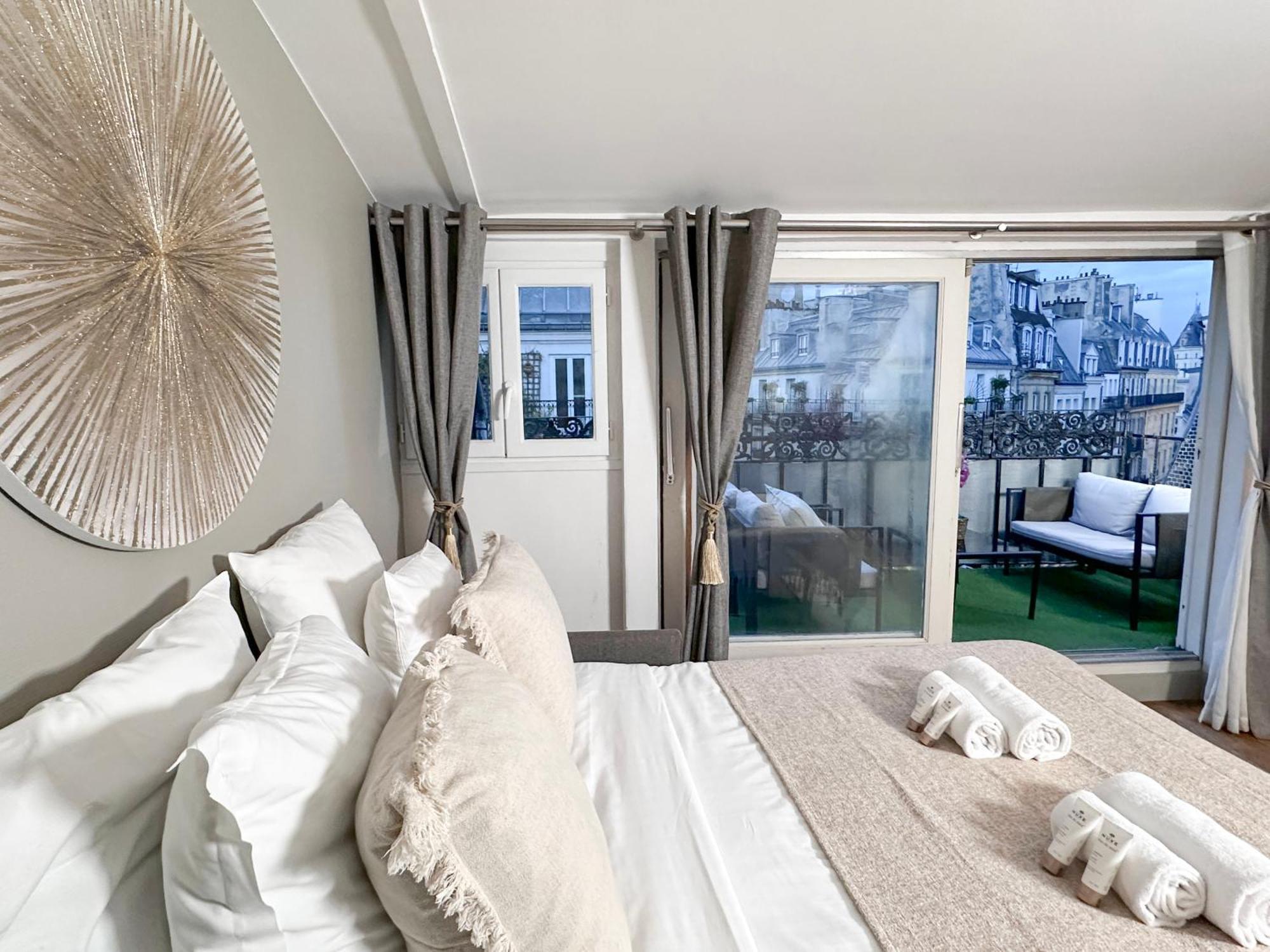 St Michel - Deluxe Apartment - Harpe Parijs Buitenkant foto
